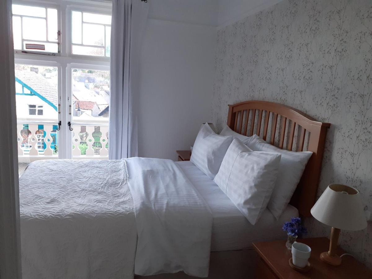 Gable Lodge Guest House Lynton Εξωτερικό φωτογραφία
